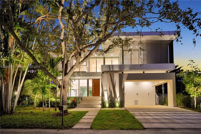 $6,399,000 | 100 Hampton Lane, Key Biscayne, FL 33149