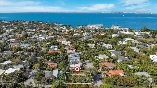 $6,399,000 | 100 Hampton Lane, Key Biscayne, FL 33149