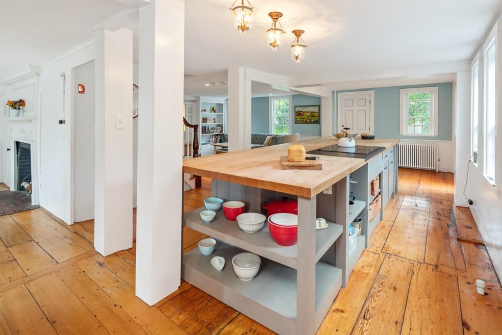 347 Main Street Hingham, MA 02043 - Photo 14 of 34 a very nice looking room with a large window