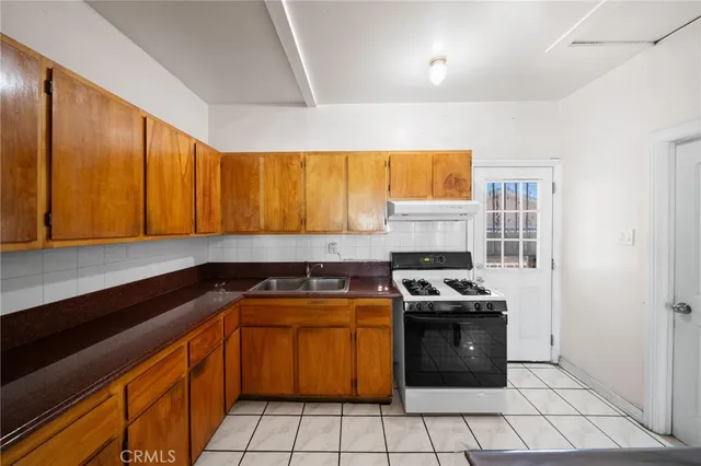 $950,000 | 2922 Darwin Avenue, Los Angeles, CA 90031