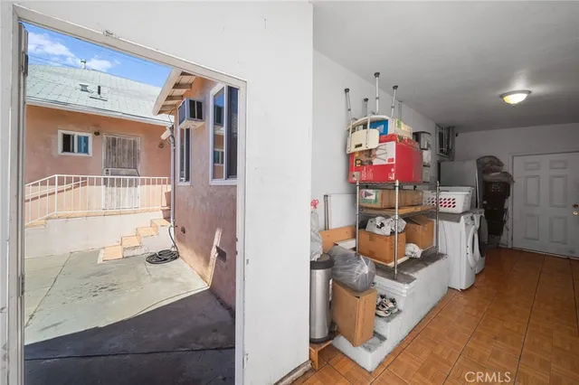 $950,000 | 2922 Darwin Avenue, Los Angeles, CA 90031