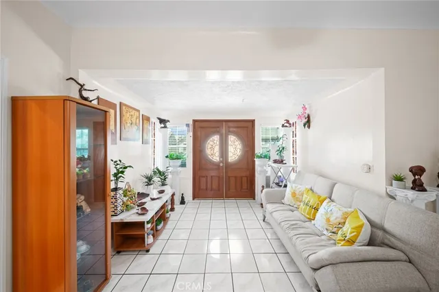 $950,000 | 2922 Darwin Avenue, Los Angeles, CA 90031