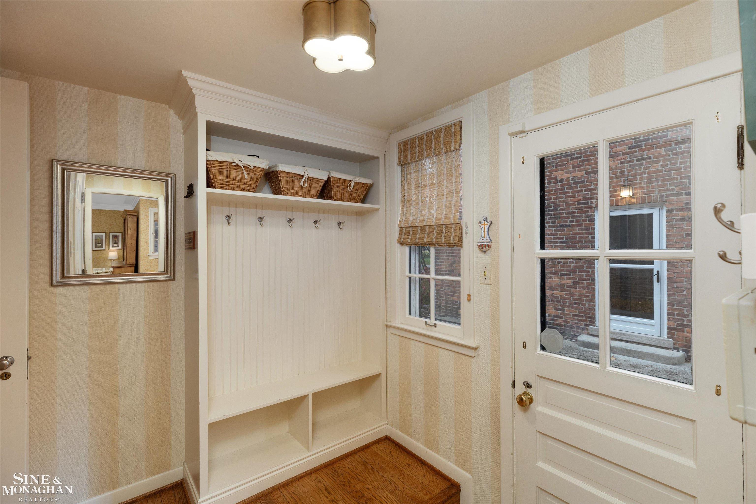 218 Merriweather Road Grosse Pointe, MI 48236 - Photo 26 of 51 50194541-844debb0-b42e-4a35-bb9e-330ac25b5302.JPG