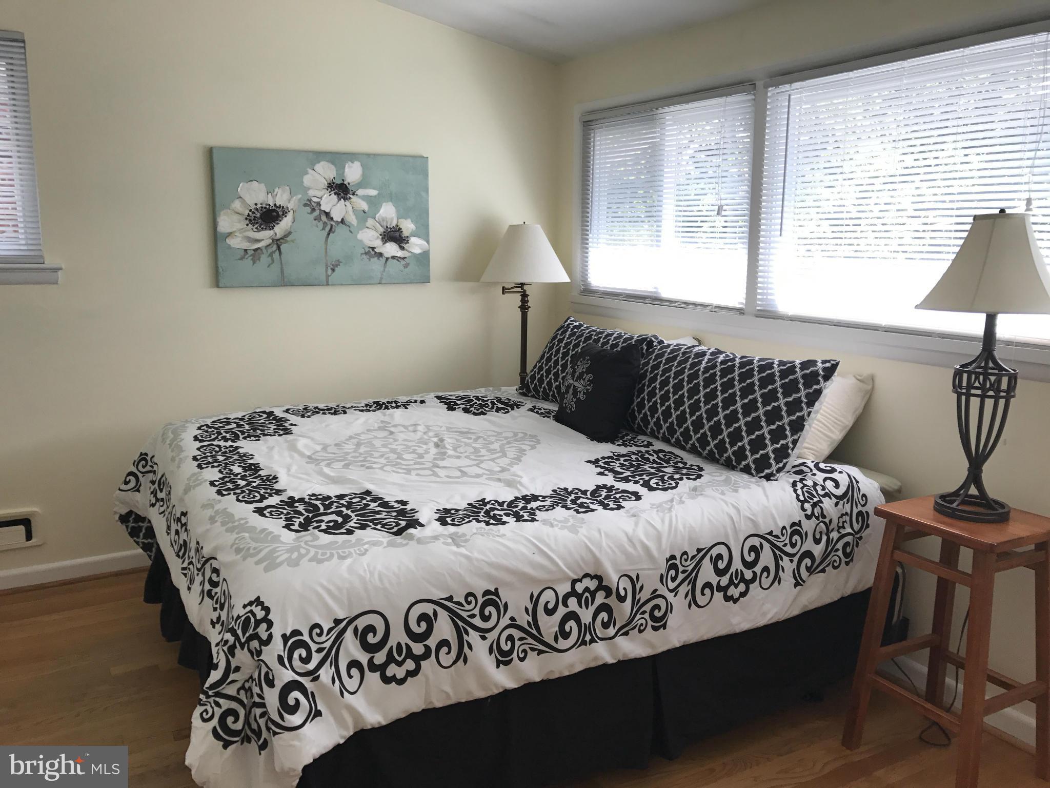 2947 Viewpoint Road Alexandria, VA 22314 - Photo 12 of 26 Bedroom (Master)