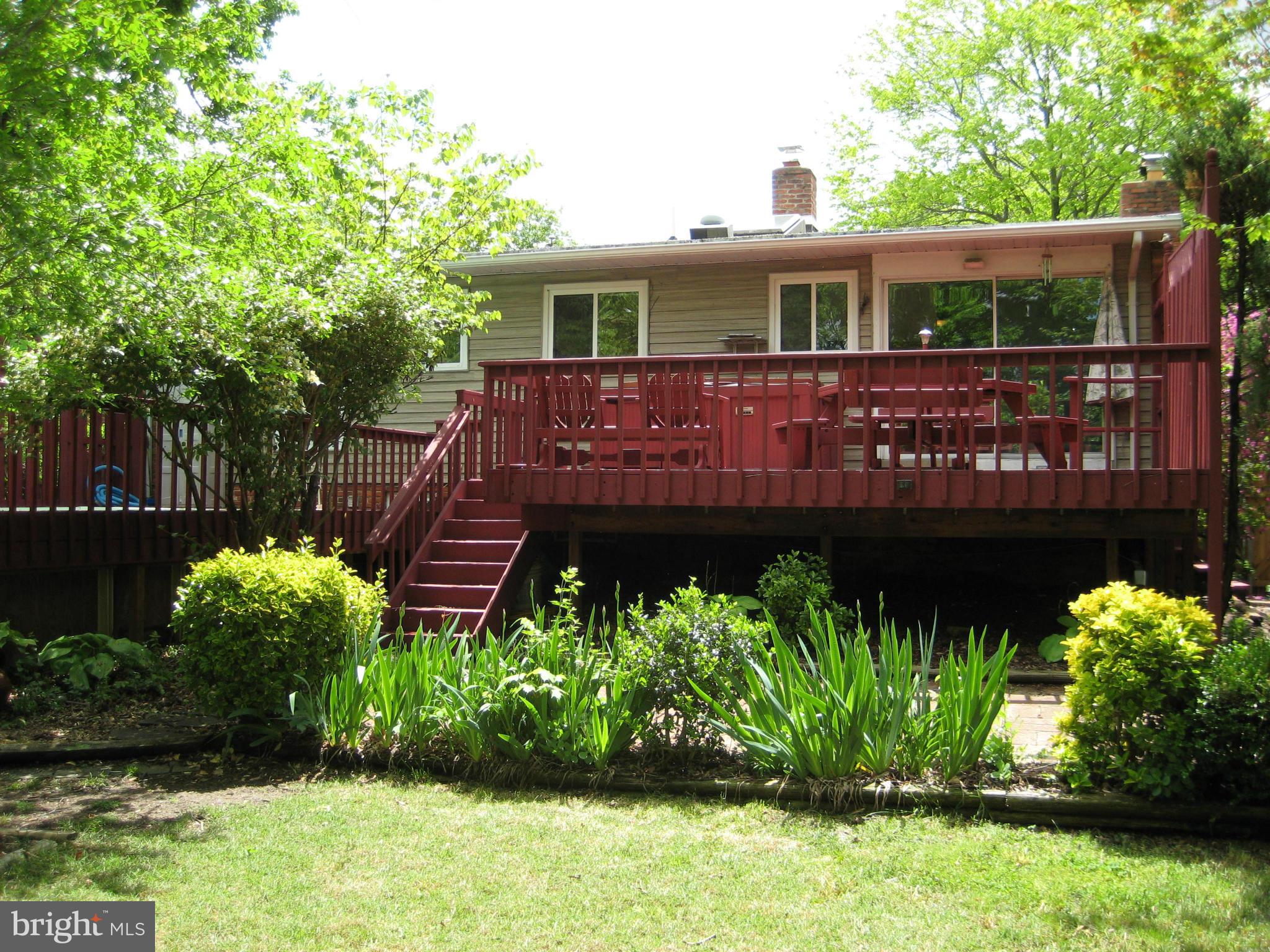 2947 Viewpoint Road Alexandria, VA 22314 - Photo 24 of 26 Exterior (Rear)