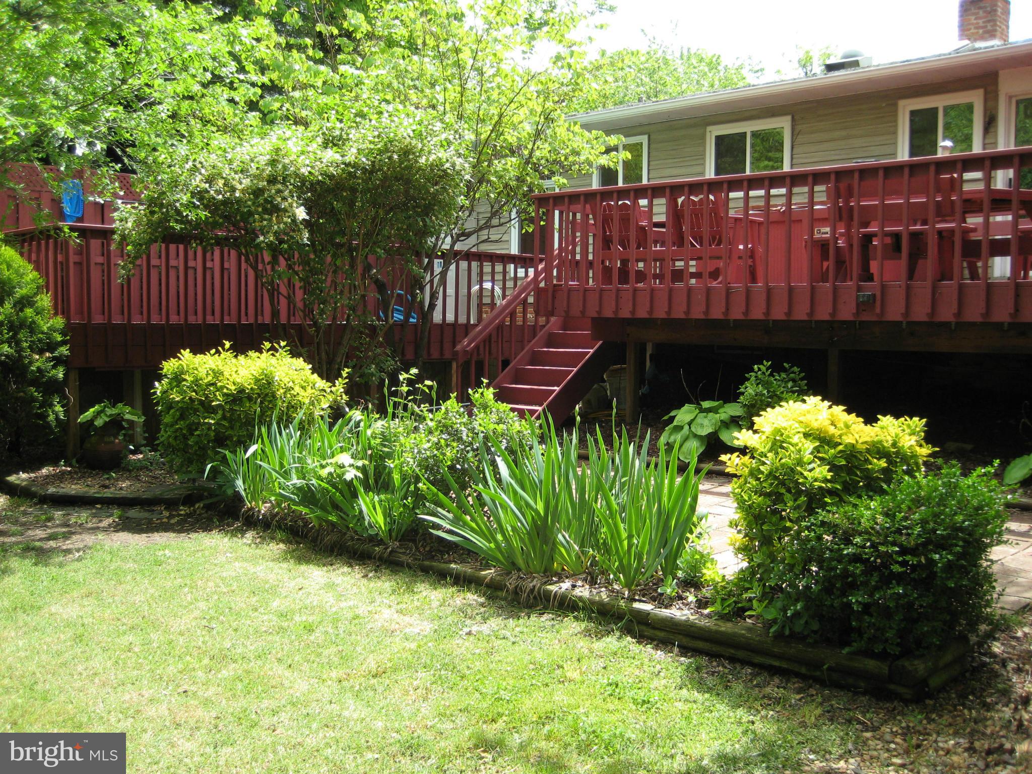 2947 Viewpoint Road Alexandria, VA 22314 - Photo 26 of 26 Exterior (Rear)