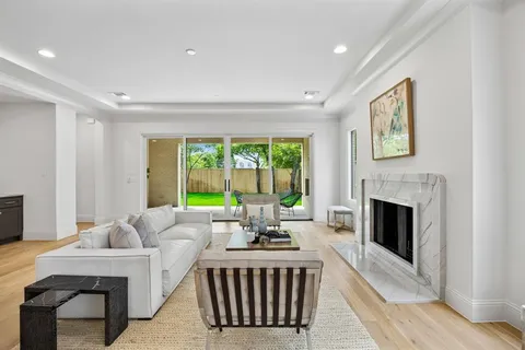 $1,495,000 | 4606 Cowan Avenue, Dallas, TX 75209