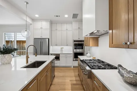 $1,495,000 | 4606 Cowan Avenue, Dallas, TX 75209