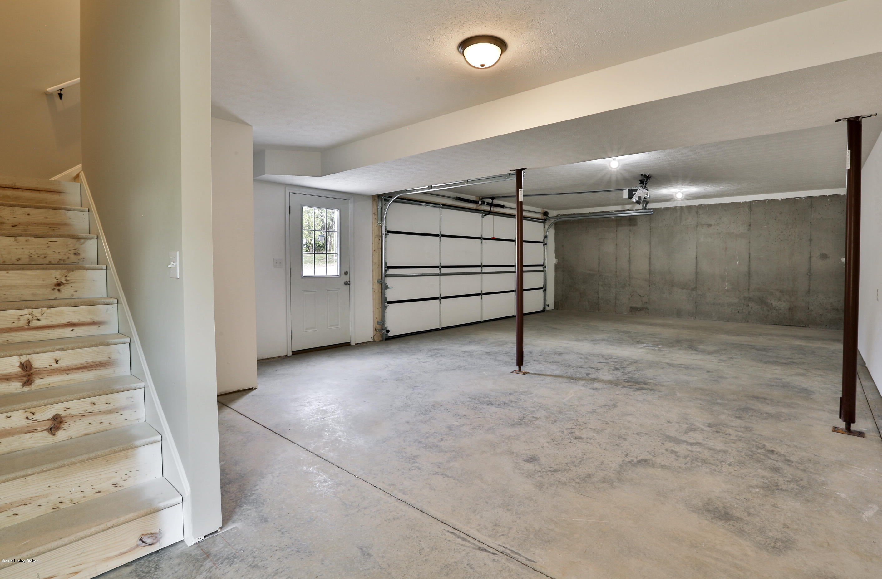 2072 Flood Road Pleasureville, KY 40057 - Photo 19 of 26 CT6C8537