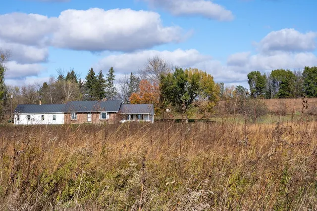 $1,990,000 | 7311 Riverside Road, Gratiot, WI 53541