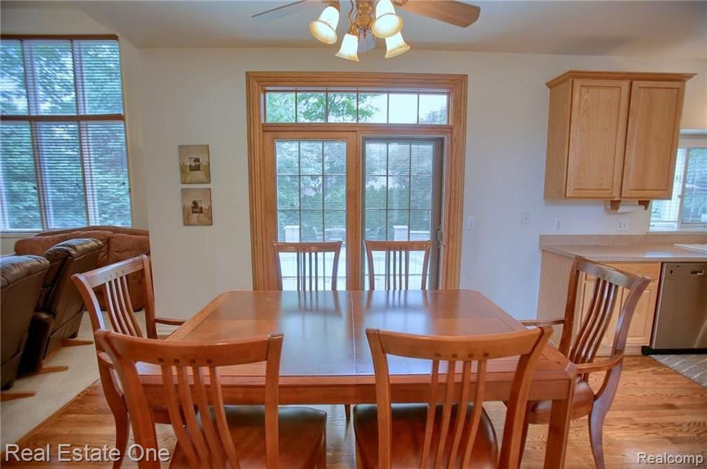 2054 Baron Rochester Hills, MI 48307 - Photo 16 of 32
