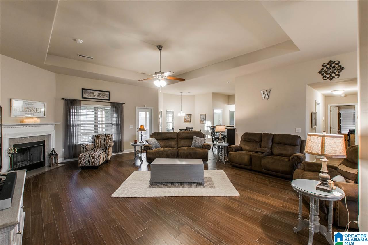 896 Barkley Drive Alabaster, AL 35007 - Photo 8 of 38