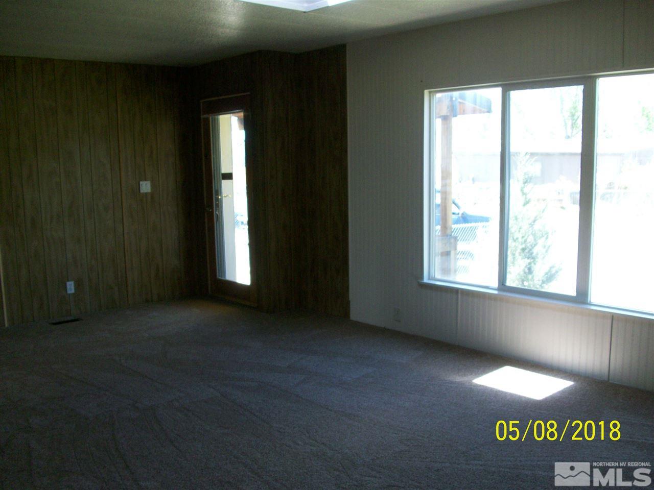 490 Niles Way Reno, NV 89506 - Photo 4 of 22 Photo 4