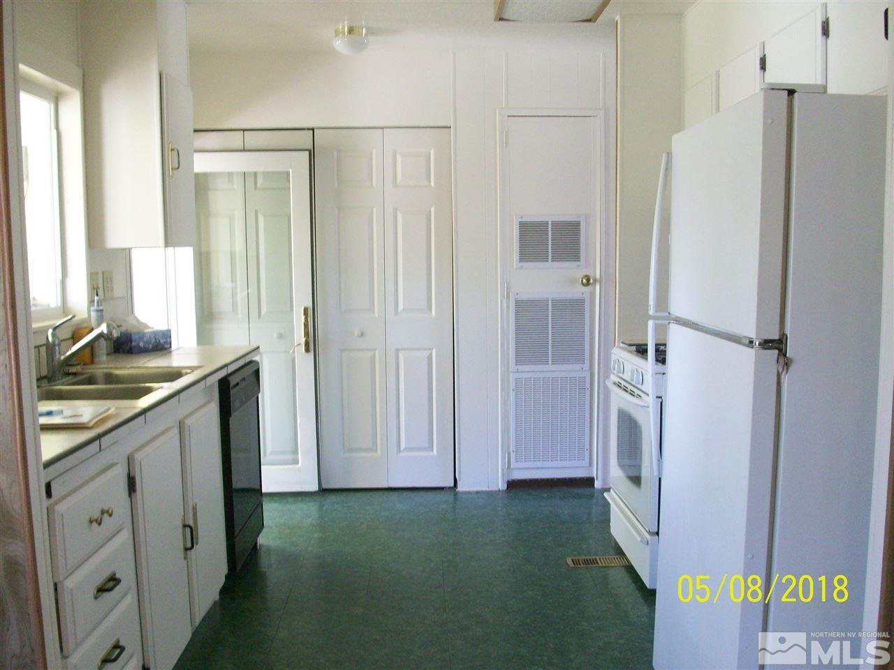 490 Niles Way Reno, NV 89506 - Photo 7 of 22 Photo 7