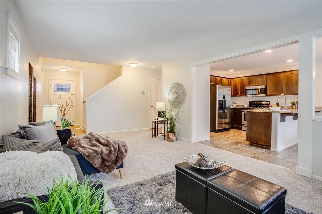 19409 Meridian Place West Bothell, WA 98012 - Photo 5 of 17