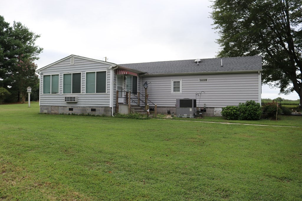 154 Raines Tavern Road Farmville, VA 23901 - Photo 12 of 18 Gallery Image 12