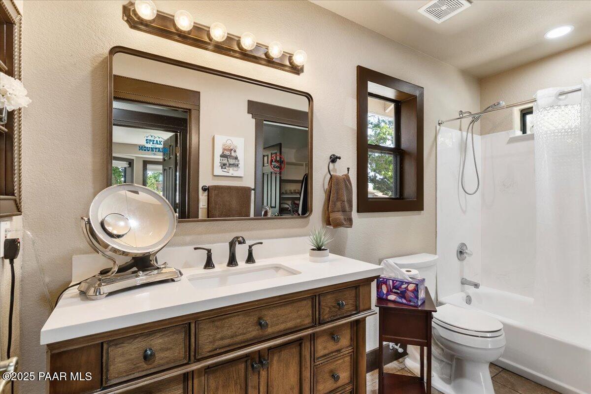 650 East Rimrock Road Paulden, AZ 86334 - Photo 17 of 56 19-2nd Bathroom