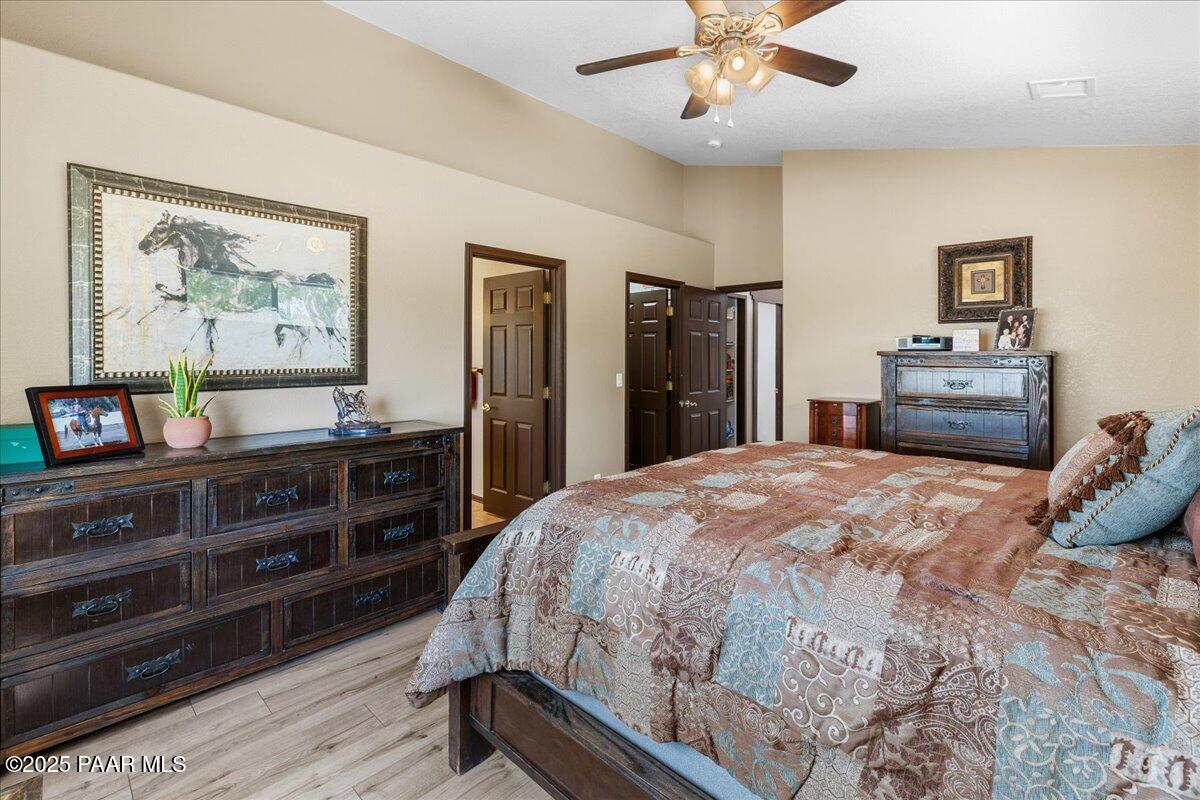 650 East Rimrock Road Paulden, AZ 86334 - Photo 19 of 56 21-Primary Bedroom