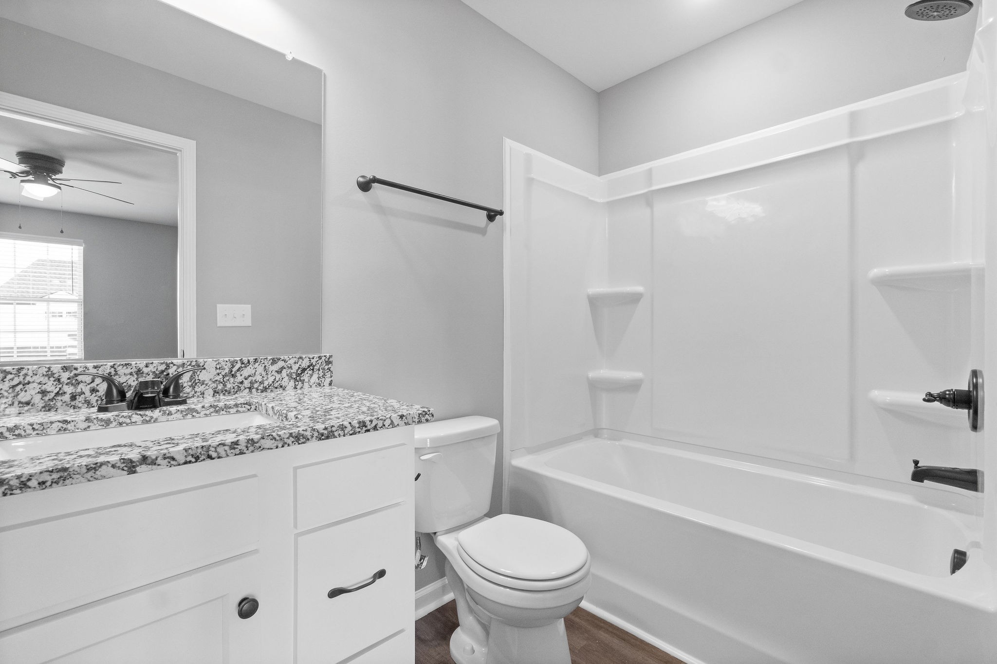 2186 Peachers Mill Road, Unit B2 Clarksville, TN 37042 - Photo 12 of 14