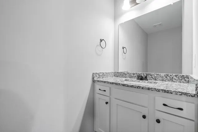 $1,549 | 2186 Peachers Mill Road, Unit B2, Clarksville, TN 37042