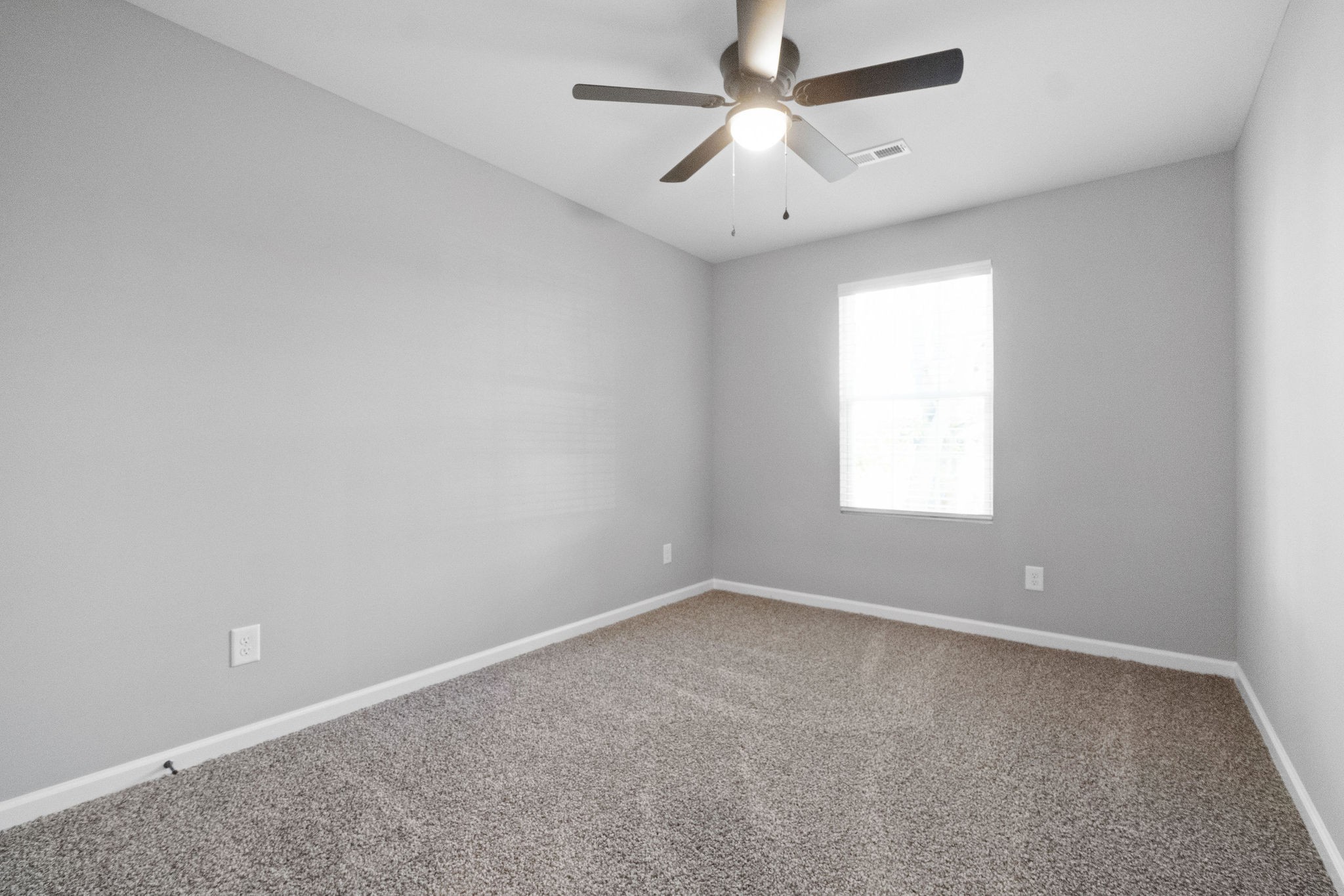 2186 Peachers Mill Road, Unit B2 Clarksville, TN 37042 - Photo 7 of 14