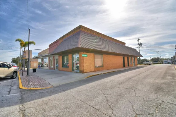 $119,900 | 22 East Wall Street, Frostproof, FL 33843