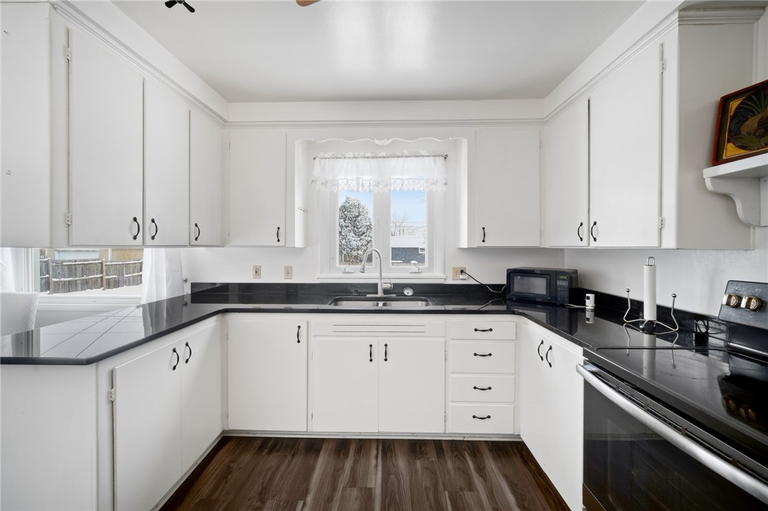 358 Pardee Road Irondequoit, NY 14609 - Photo 10 of 21