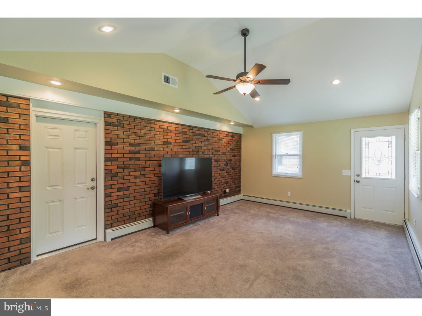 2090 Store Road Harleysville, PA 19438 - Photo 11 of 24