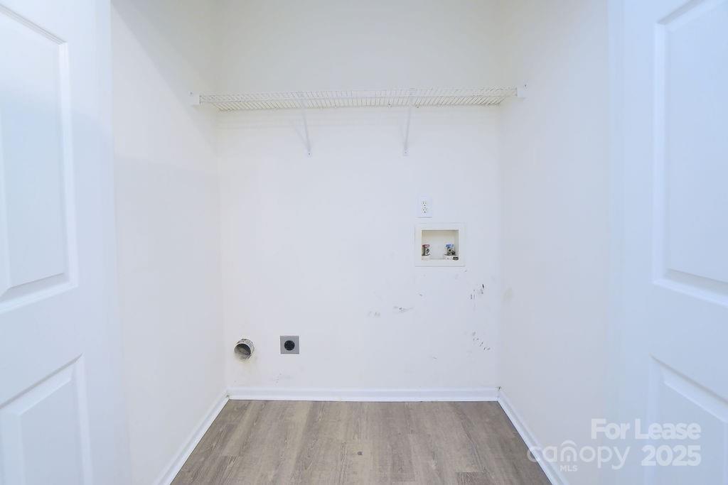 9858 Treeside Lane Matthews, NC 28105 - Photo 19 of 22 a view of a room