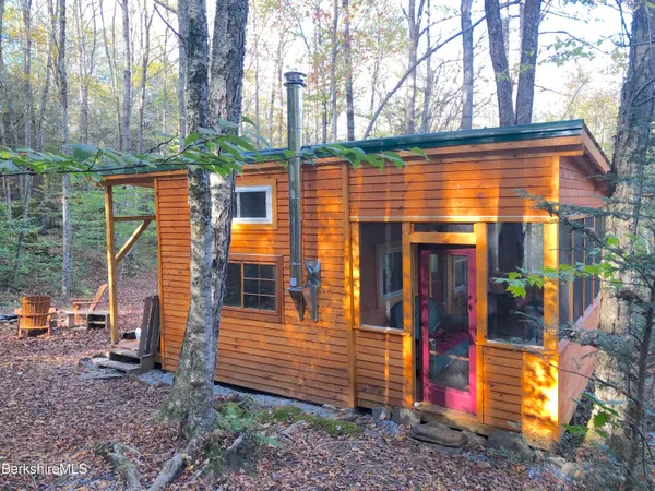 $139,000 | 141 Stage Road, Cummington, MA 01026