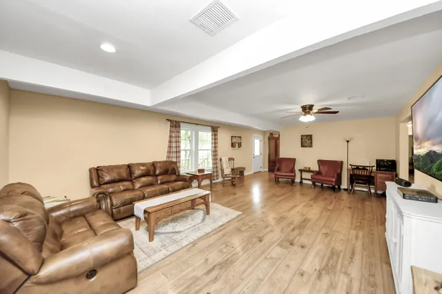 $309,900 | 8335 Jernigan Road, Conroe, TX 77306