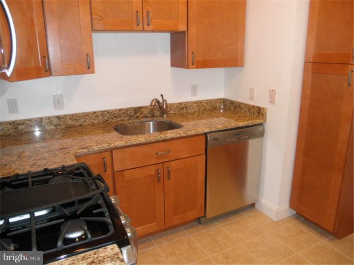 139 Broadview Road Springfield, PA 19064 - Photo 11 of 25 Kitchen
