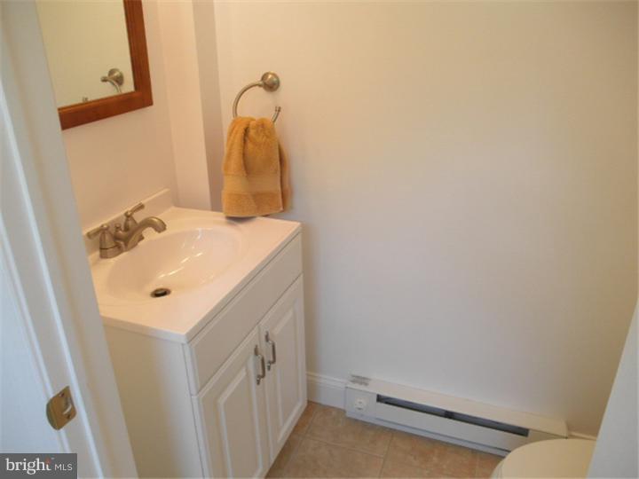 139 Broadview Road Springfield, PA 19064 - Photo 14 of 25 Half Bath