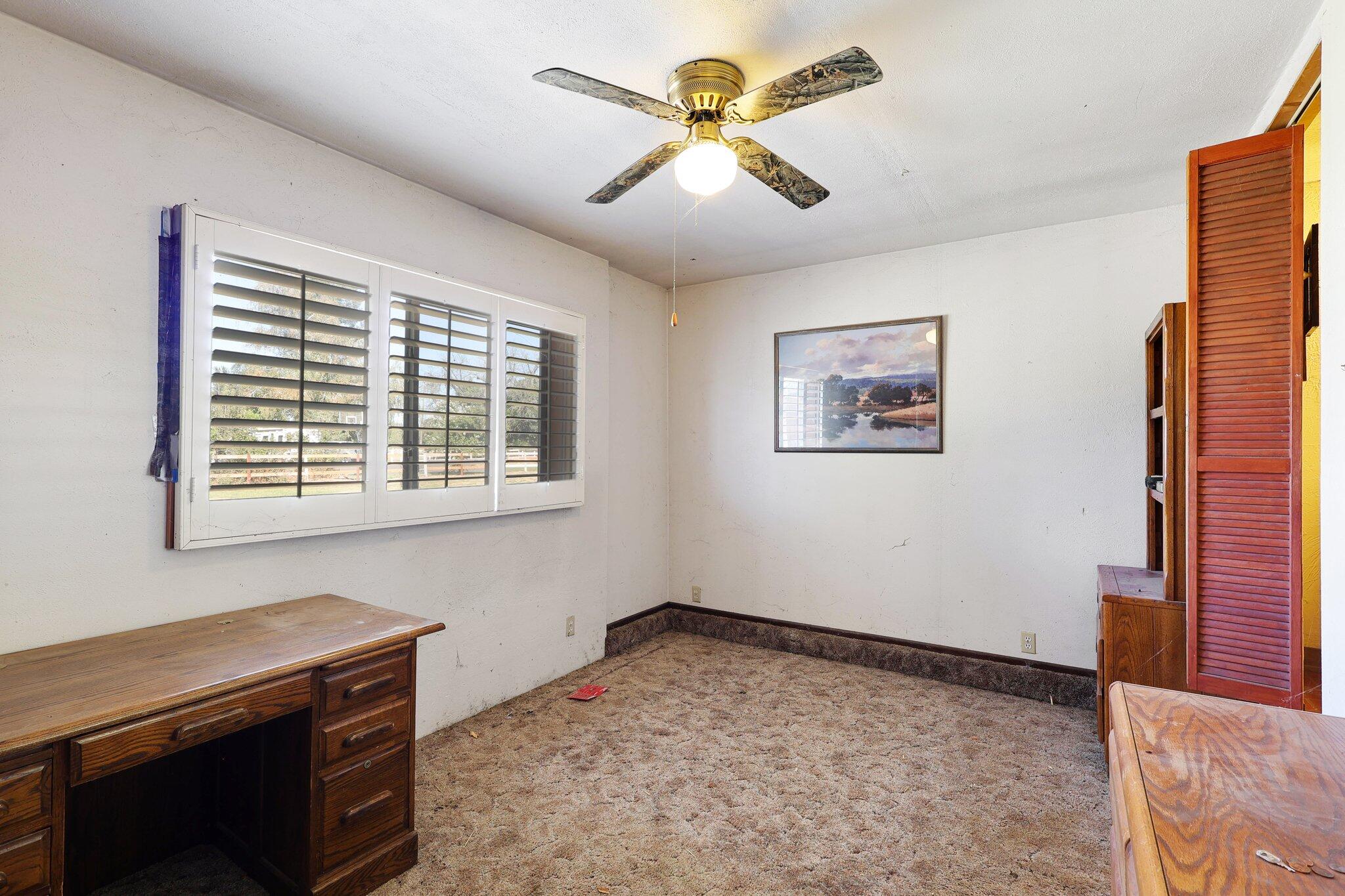 6740 Churn Crk Road Redding, CA 96002 - Photo 35 of 45 Guest unit