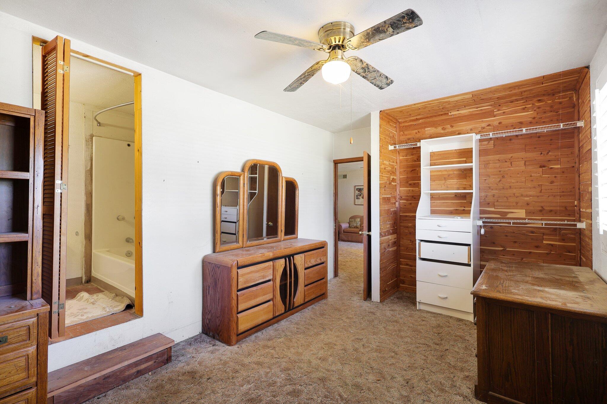 6740 Churn Crk Road Redding, CA 96002 - Photo 36 of 45 Guest unit