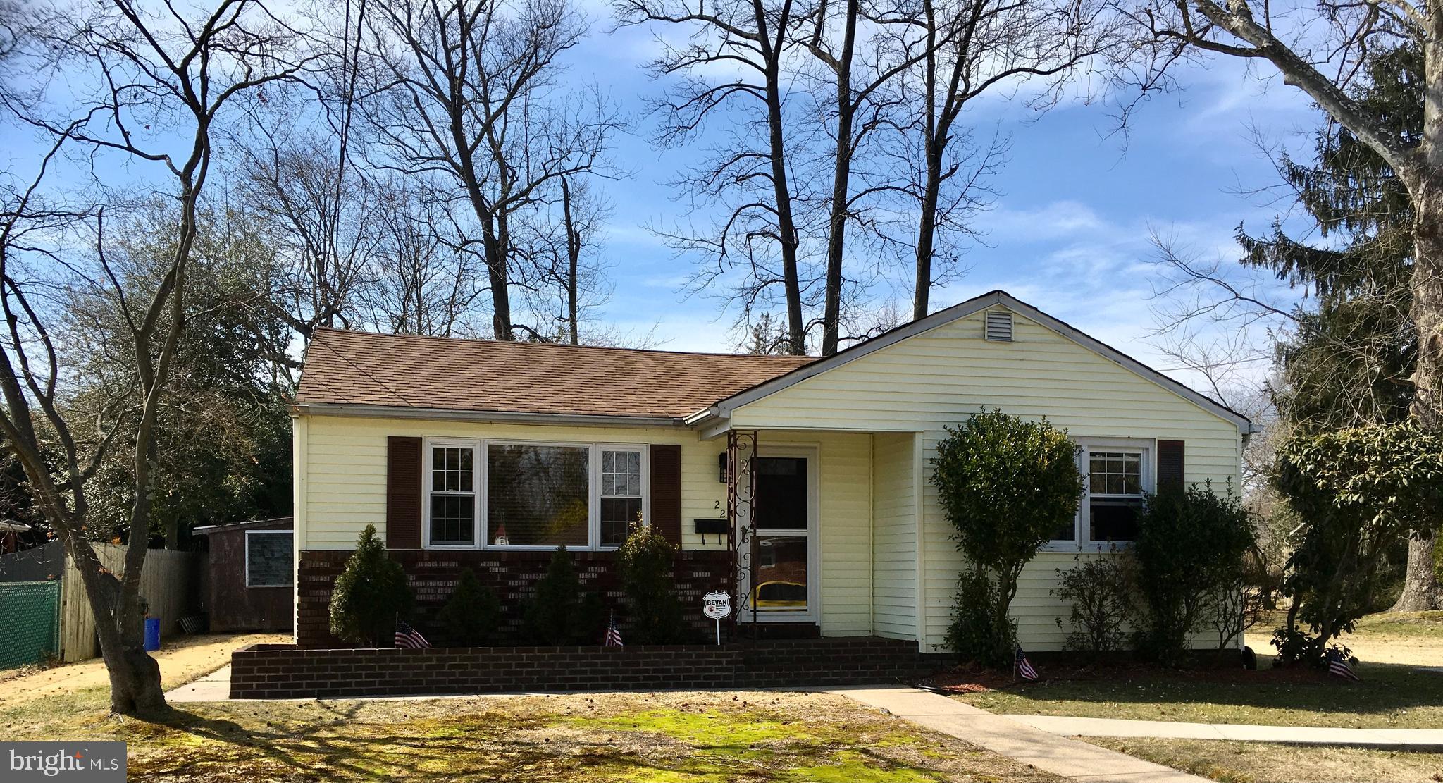 22 Laurel Road Clementon, NJ 08021 - Photo 1 of 18