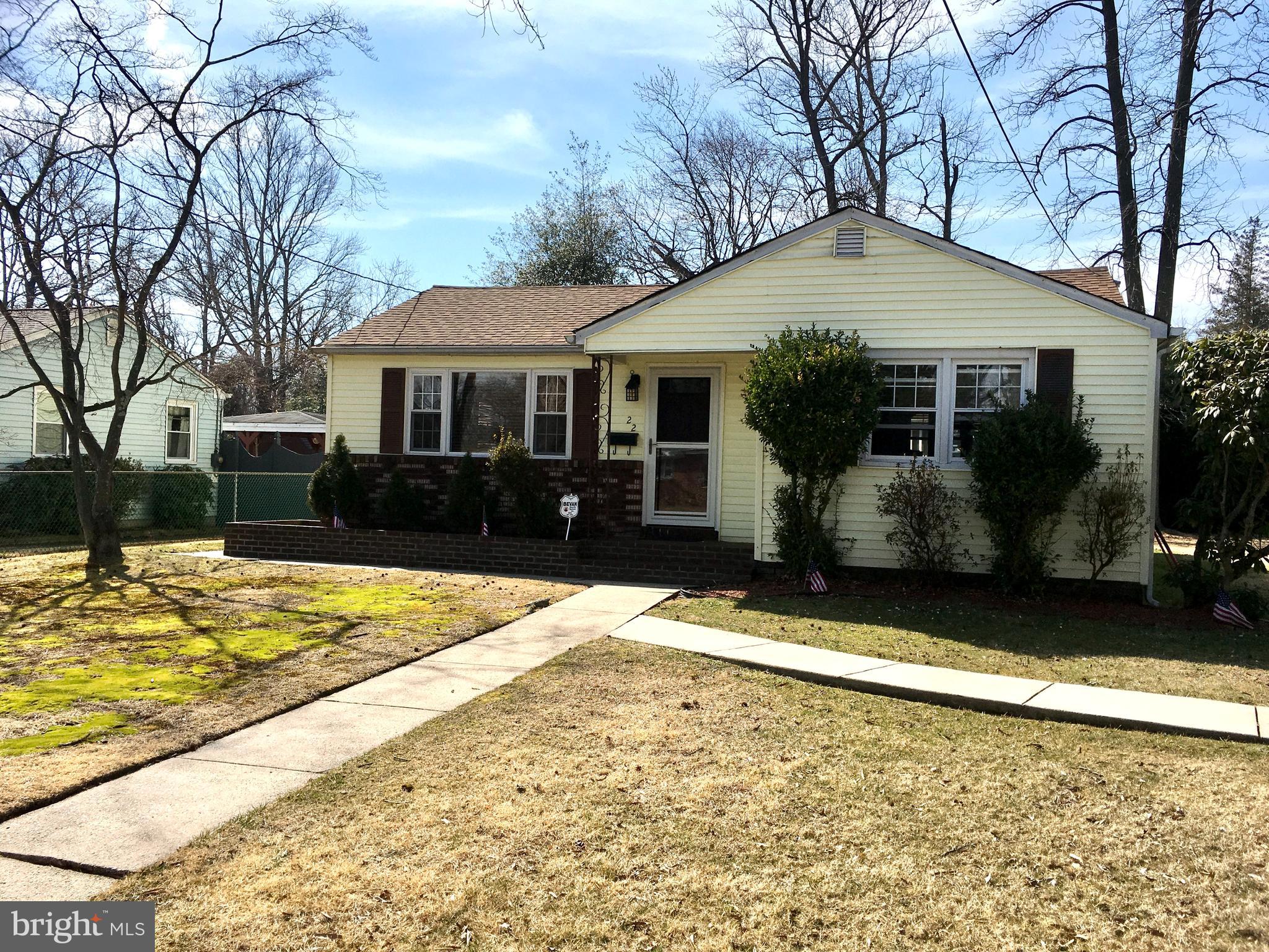 22 Laurel Road Clementon, NJ 08021 - Photo 2 of 18