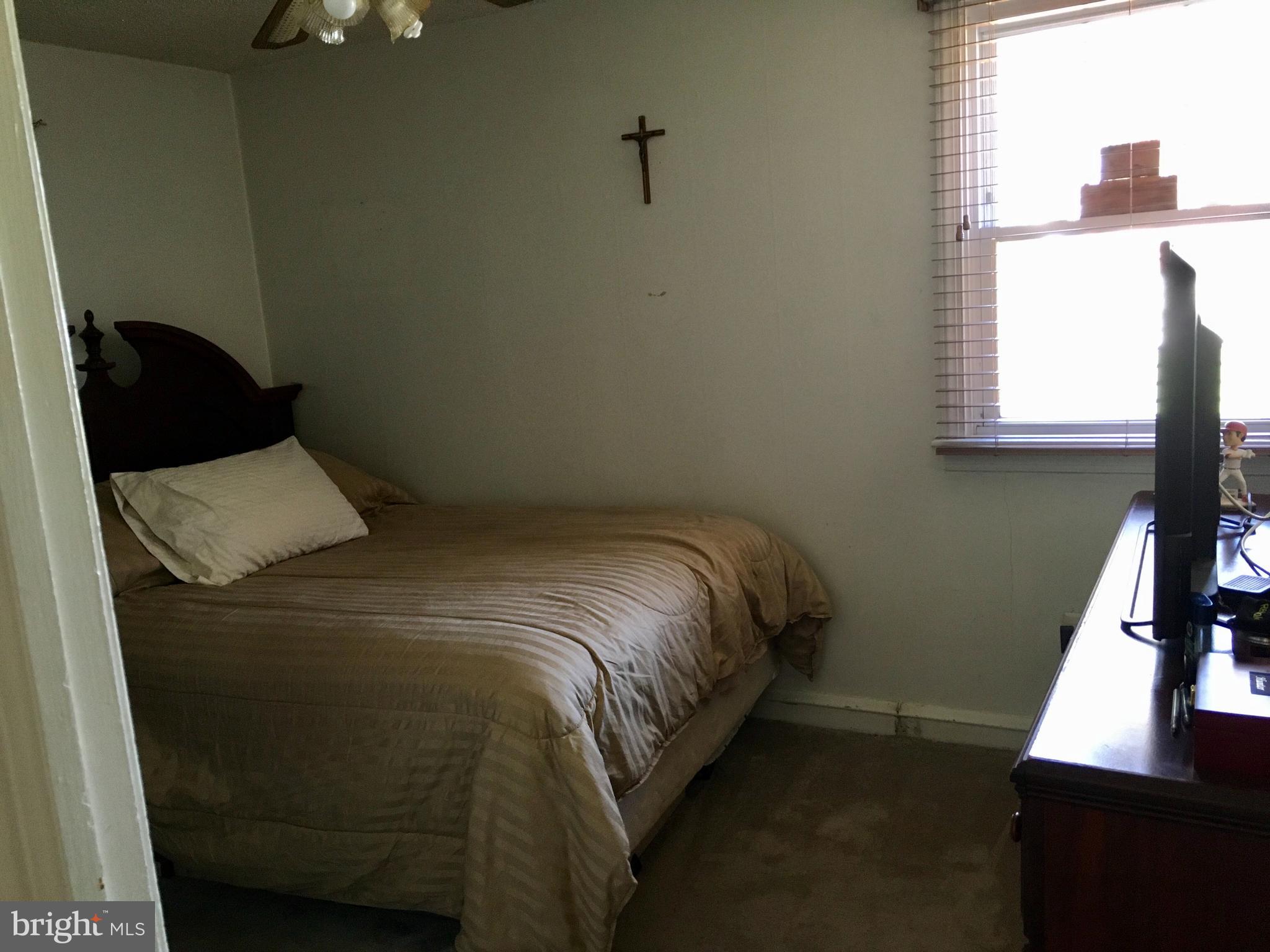 22 Laurel Road Clementon, NJ 08021 - Photo 12 of 18