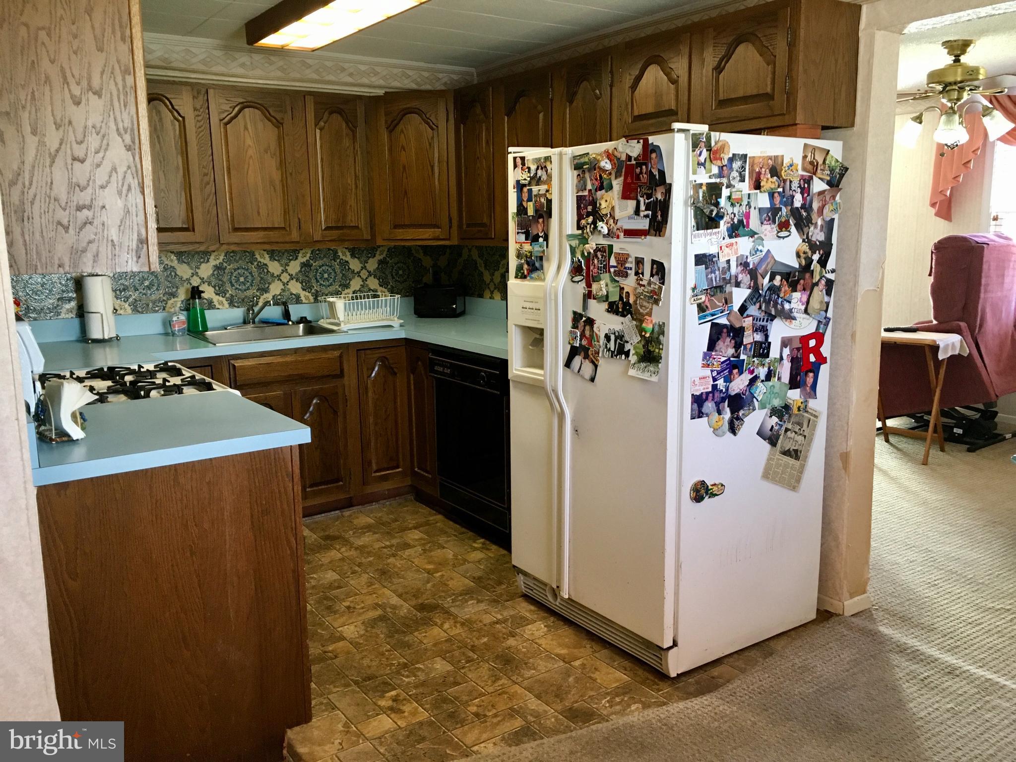 22 Laurel Road Clementon, NJ 08021 - Photo 7 of 18