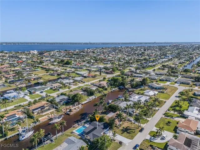 $3,000 | 2823 Southeast 18th Avenue, Cape Coral, FL 33904