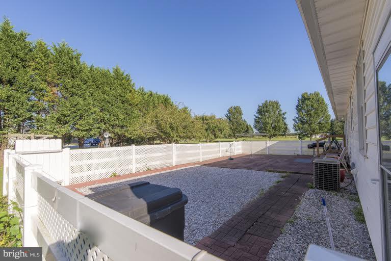 11509 Reed Circle Ridgely, MD 21660 - Photo 6 of 27 Exterior (Rear)