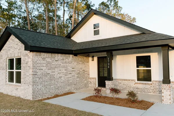 $230,000 | 1717 Barracuda Drive, Gautier, MS 39553