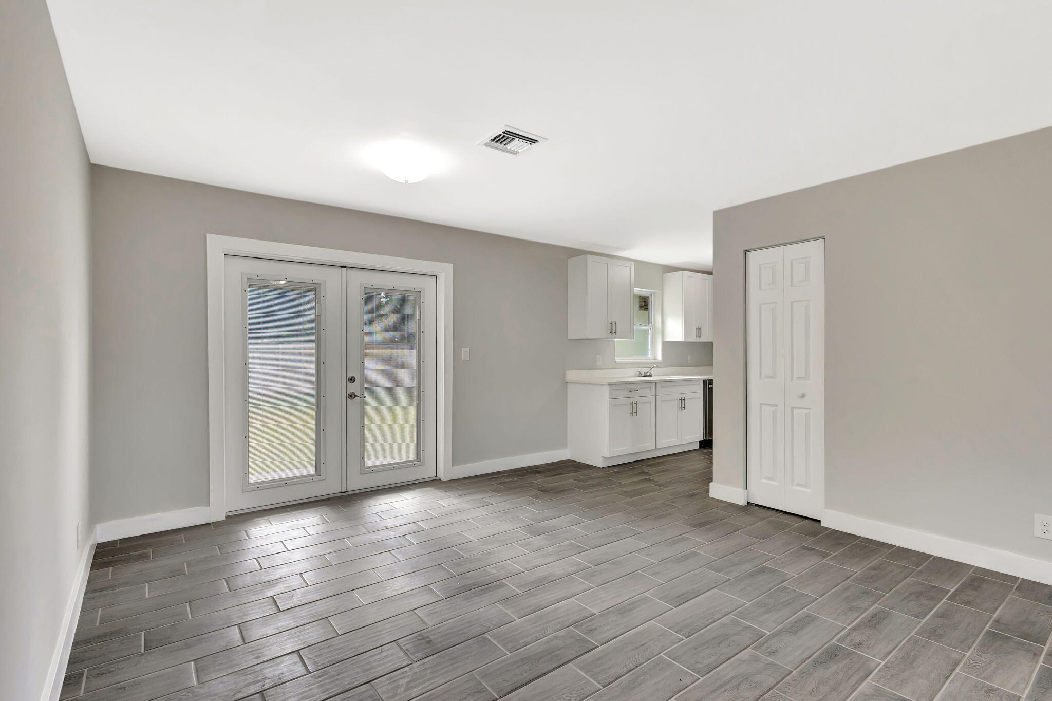 17326 Thrush Drive Jupiter, FL 33458 - Photo 11 of 55 11-web-or-mls-5D1A8531