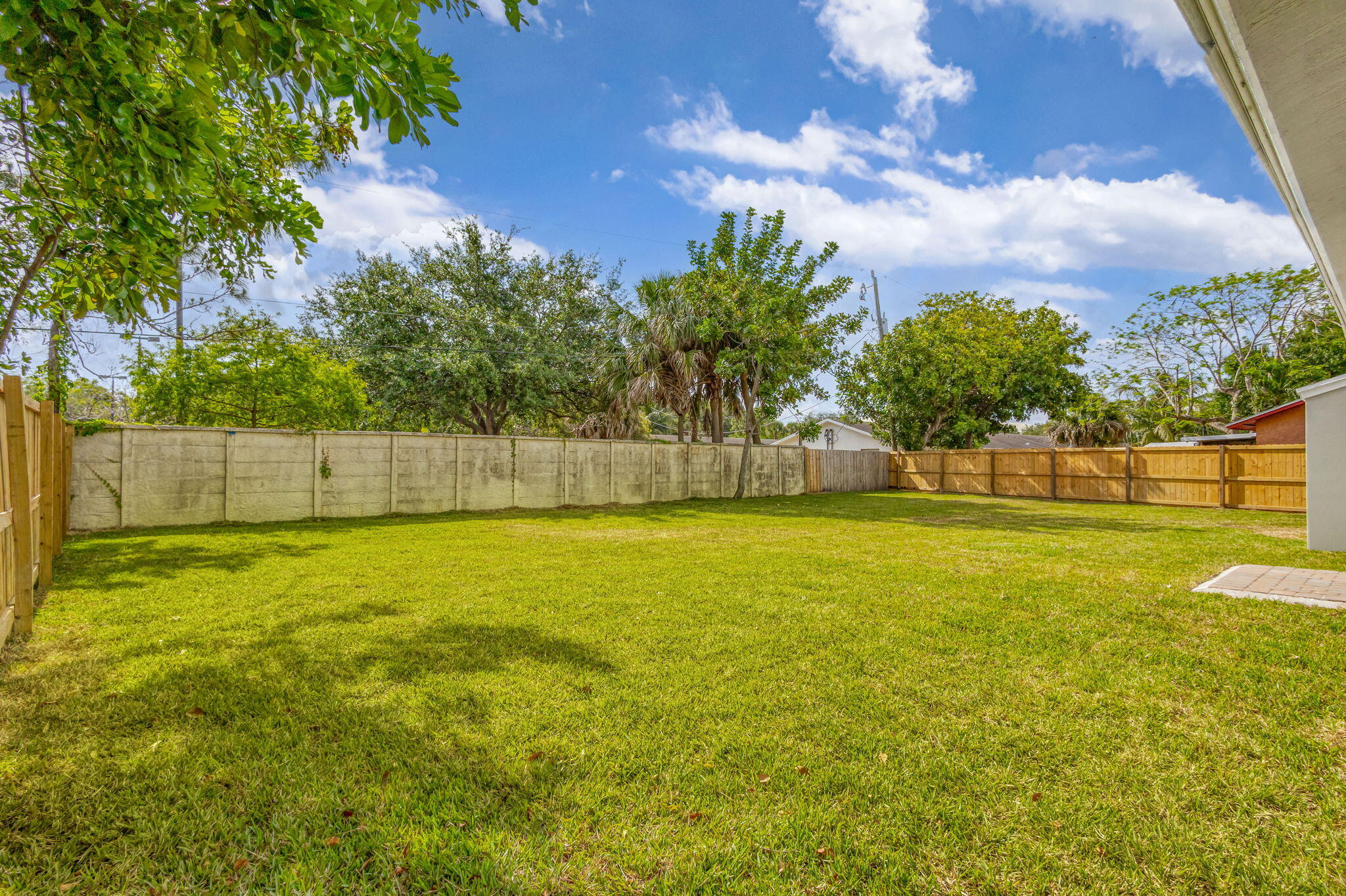 17326 Thrush Drive Jupiter, FL 33458 - Photo 45 of 55 44-web-or-mls-5D1A8736_HDR
