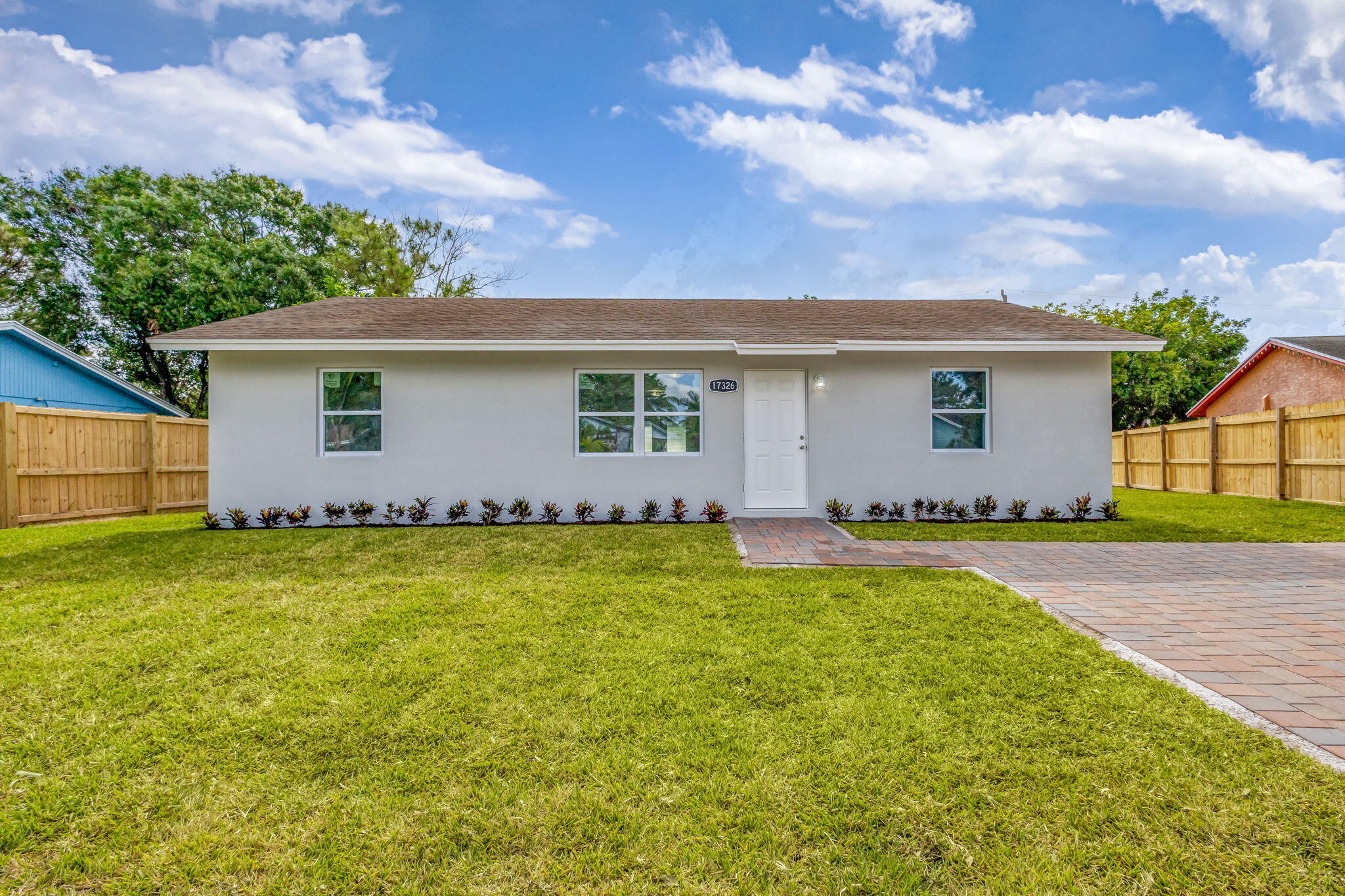 17326 Thrush Drive Jupiter, FL 33458 - Photo 5 of 55 4-web-or-mls-5D1A8666_HDR