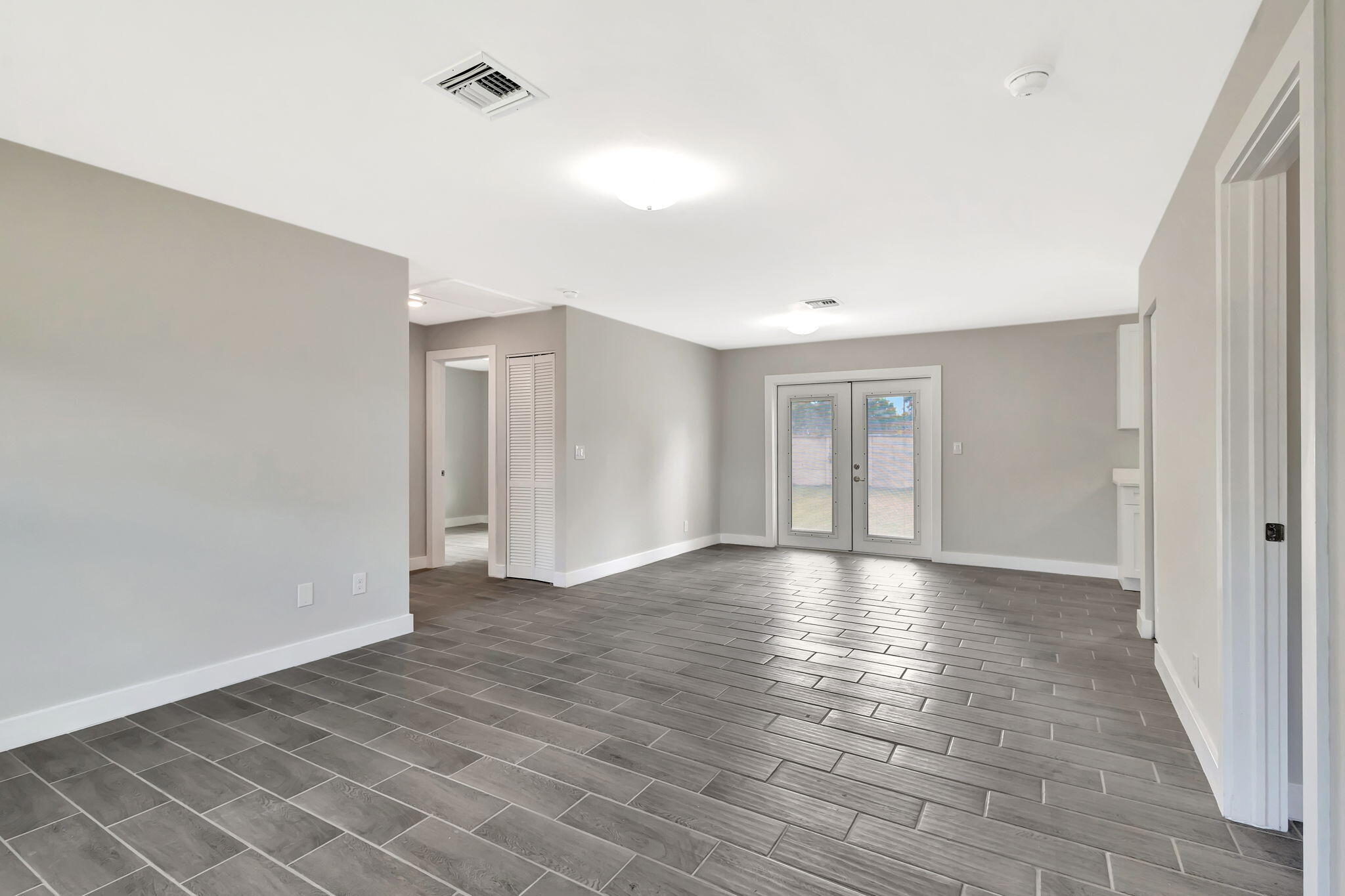 17326 Thrush Drive Jupiter, FL 33458 - Photo 8 of 55 8-web-or-mls-5D1A8511