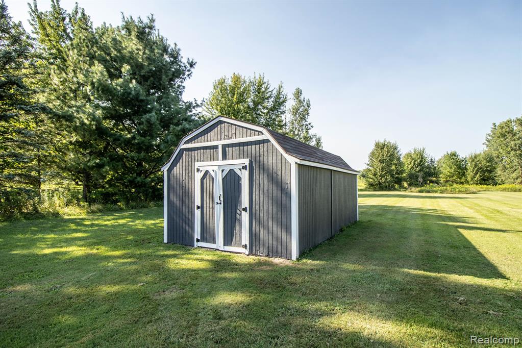 4585 East Burt Road Birch Run, MI 48415 - Photo 90 of 98