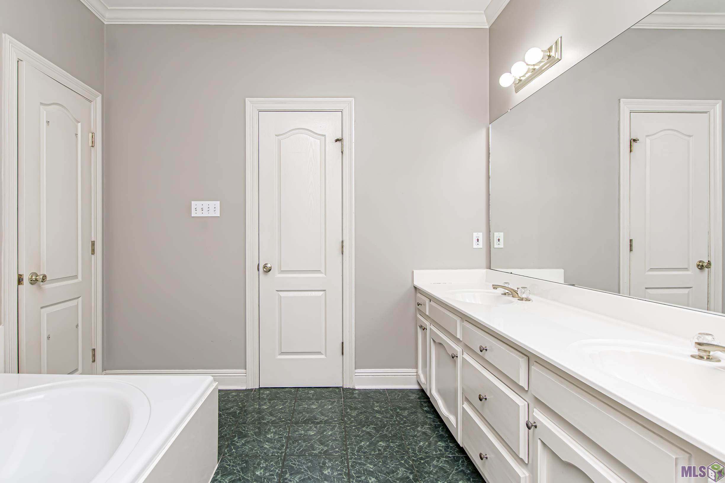 10580 Springglen Court Baton Rouge, LA 70810 - Photo 16 of 24
