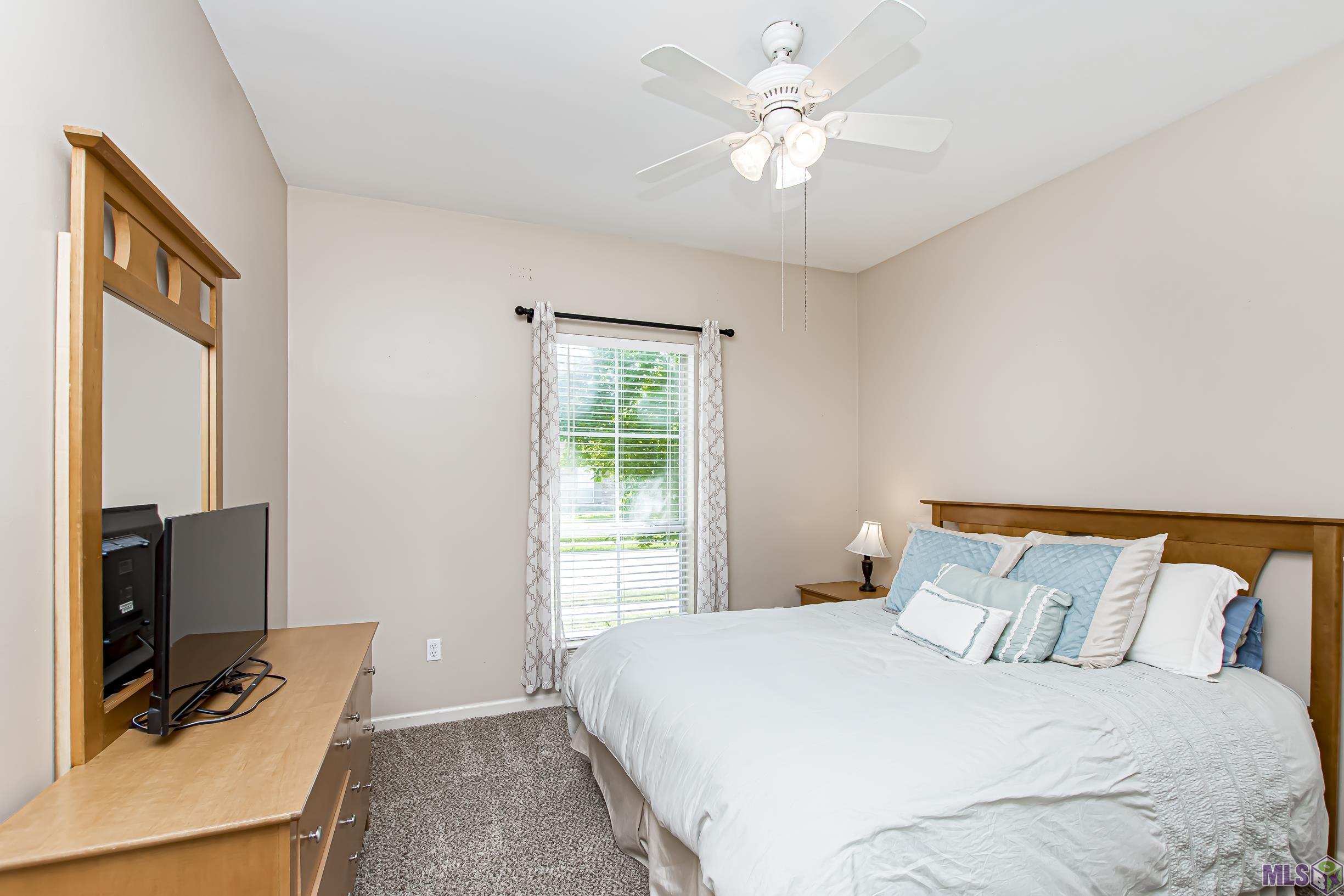 10580 Springglen Court Baton Rouge, LA 70810 - Photo 17 of 24