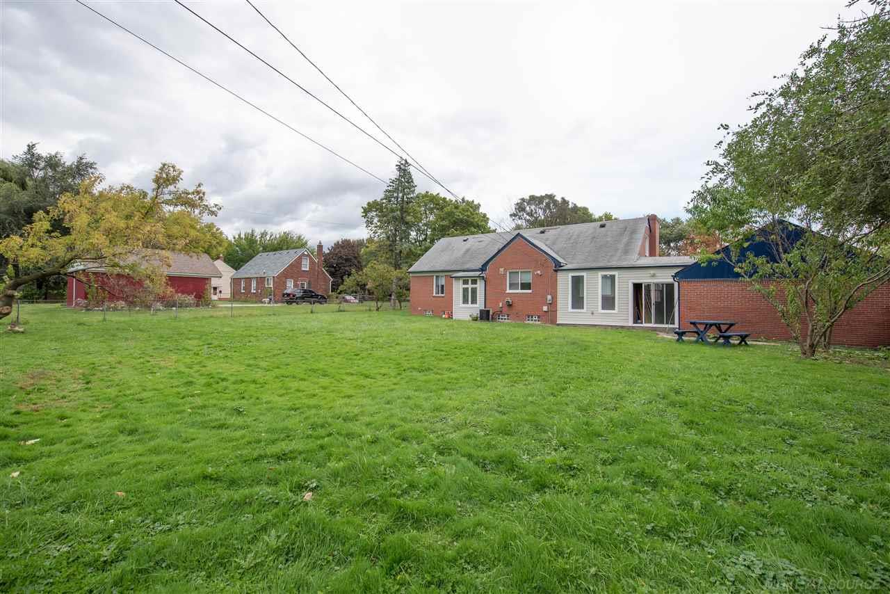 21175 Behrendt Avenue Warren, MI 48091 - Photo 36 of 37
